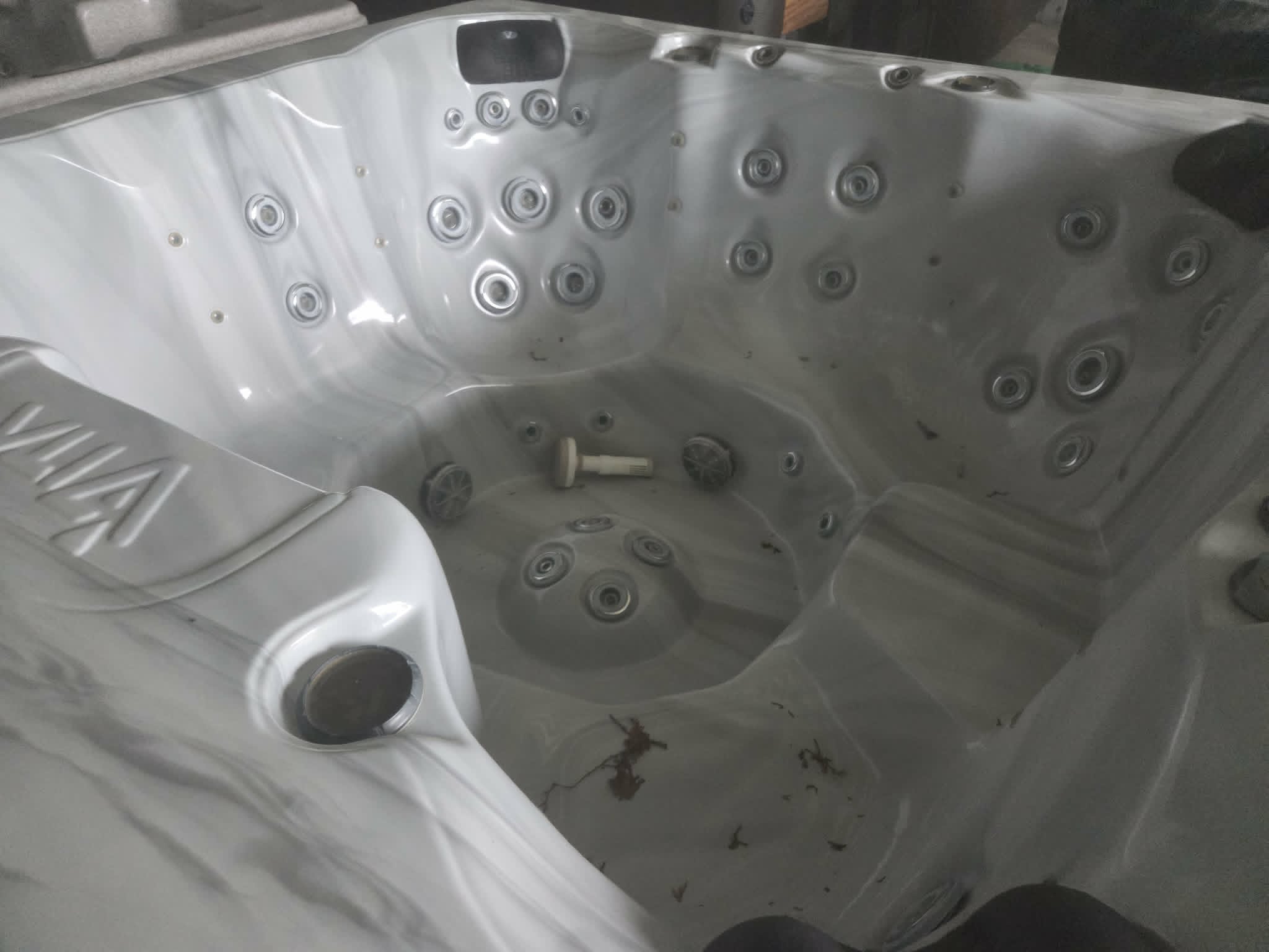 XJ355 hot tub